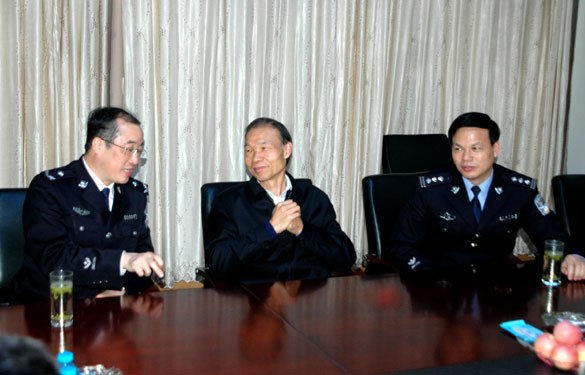 常州市公安局副局長宮文飛一行來上上集團指導(dǎo)工作