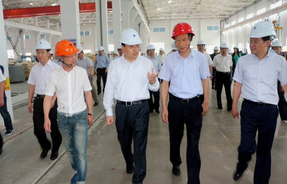 常州市市長費(fèi)高云一行來上上電纜督查西廠區(qū)三期項(xiàng)目建設(shè)情況