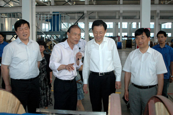 江蘇省省長李學(xué)勇來江蘇上上電纜集團(tuán)視察