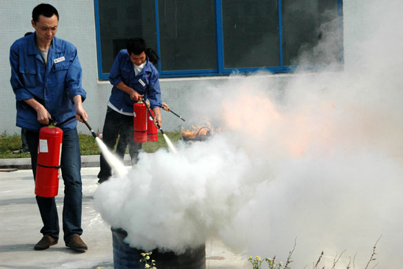 江蘇上上電纜集團(tuán)舉行消防知識培訓(xùn)和模擬演練