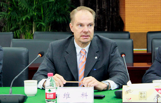 1527300543365037dieJ.jpg IMG_0558-1.jpg